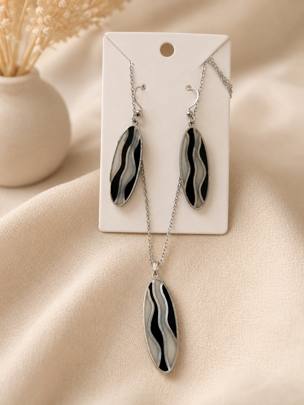 Edelstahl-Schmuckset „Ocean Waves“ mit kunstvollem Harz