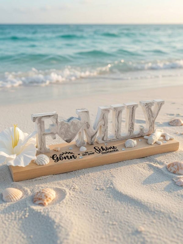 Handgefertigter Keraflott Schriftzug „FAMILY“ in Marmor-Optik mit Holzsockel & Spruch