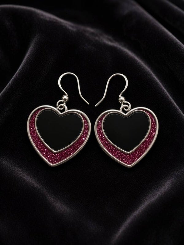Crimson Heart – Elegante Harz-Ohrringe in Schwarz und Magenta