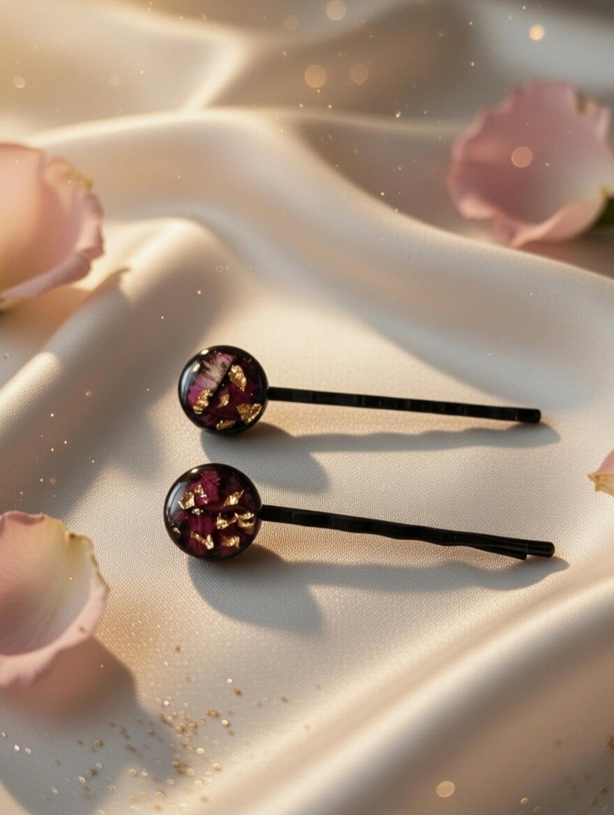 "Midnight Rose" Haarnadeln – Echte Rosen & Blattgold