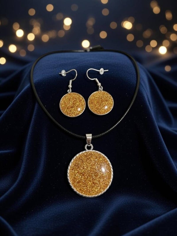 „Golden Dust“ – Exklusives Schmuckset mit Glitzer-Harz, Edelstahl & Lederband