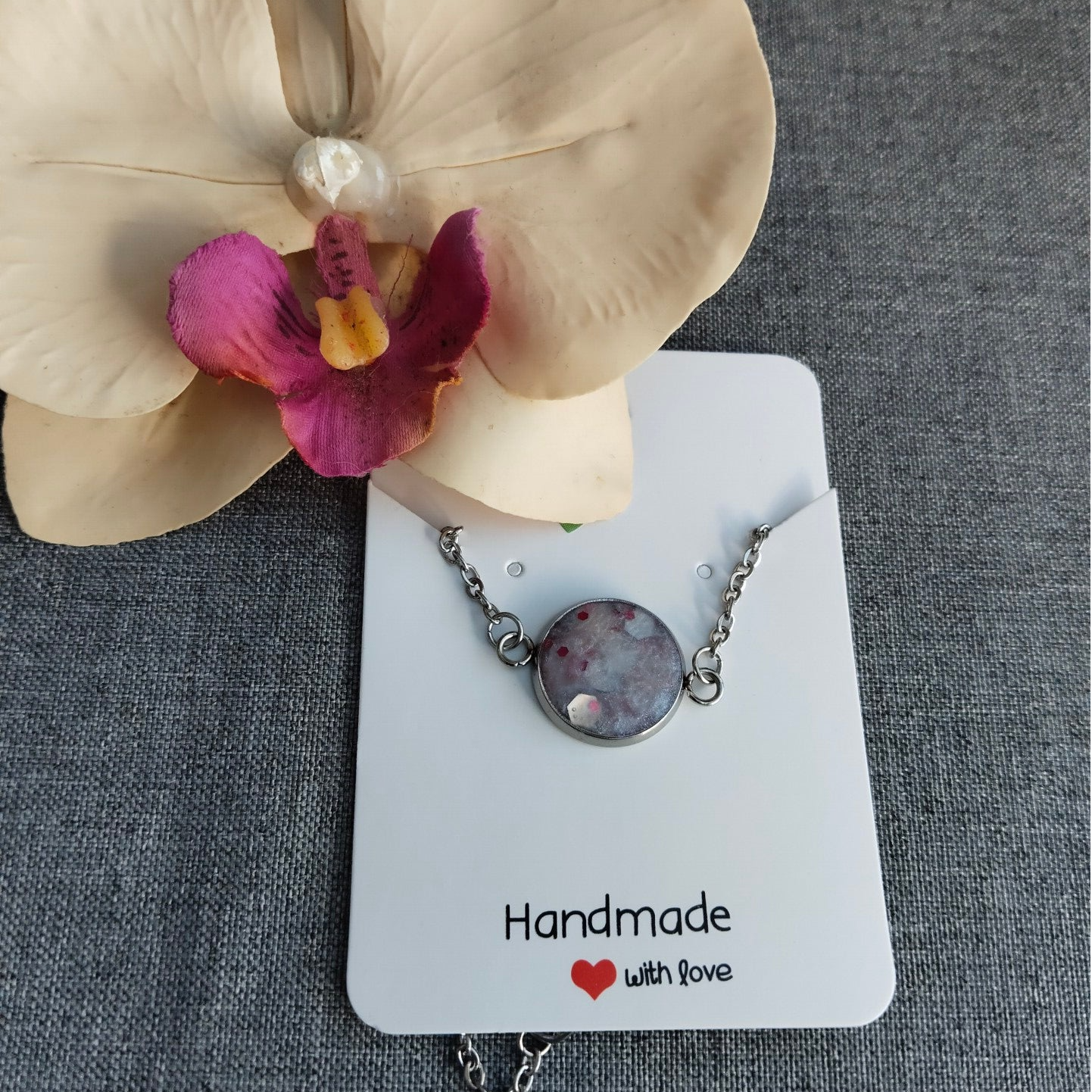 Armband mit Harz-Fassung