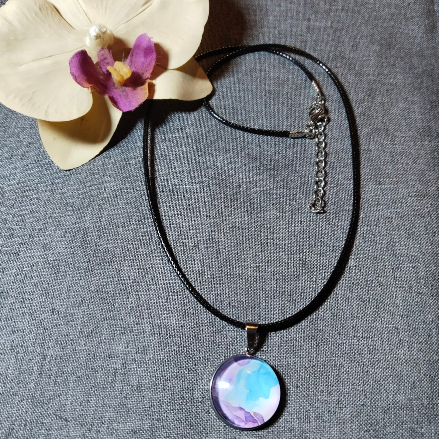 Halskette mit Anhänger