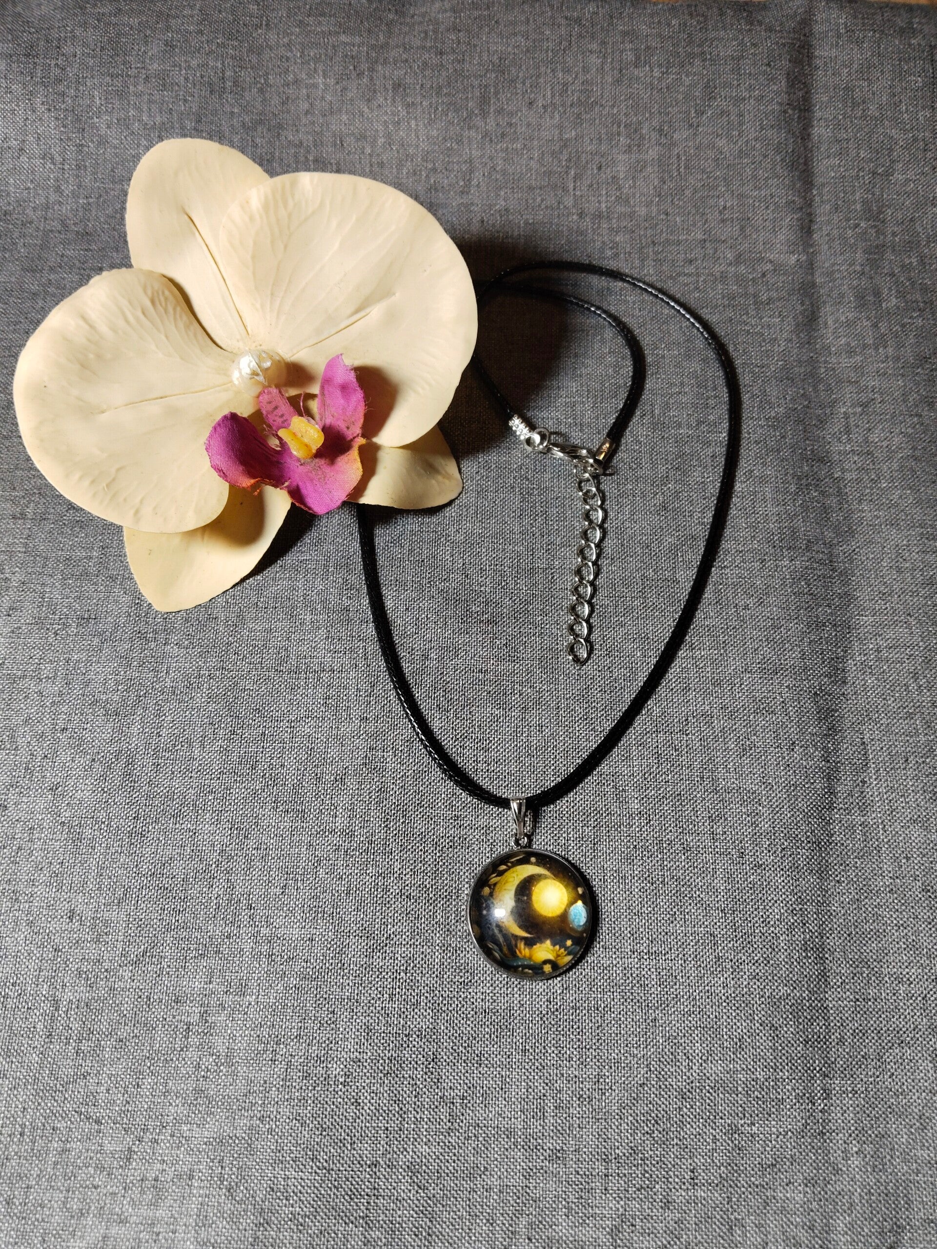 Halskette mit Anhänger