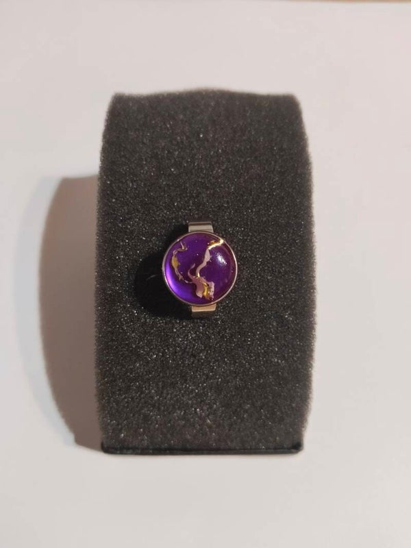 Eleganter Statement-Ring in Lila (größenverstellbar)