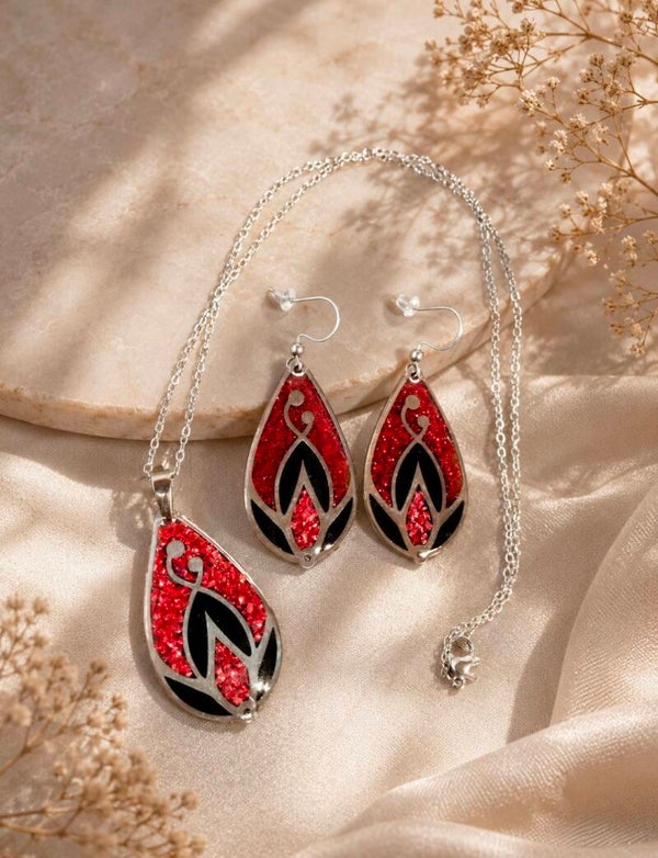 Rotes Funkeln: Elegantes Schmuckset aus Harz & Edelstahl