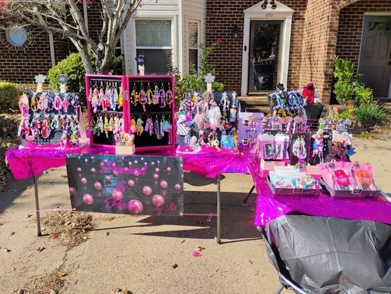 Yard sale 2025
