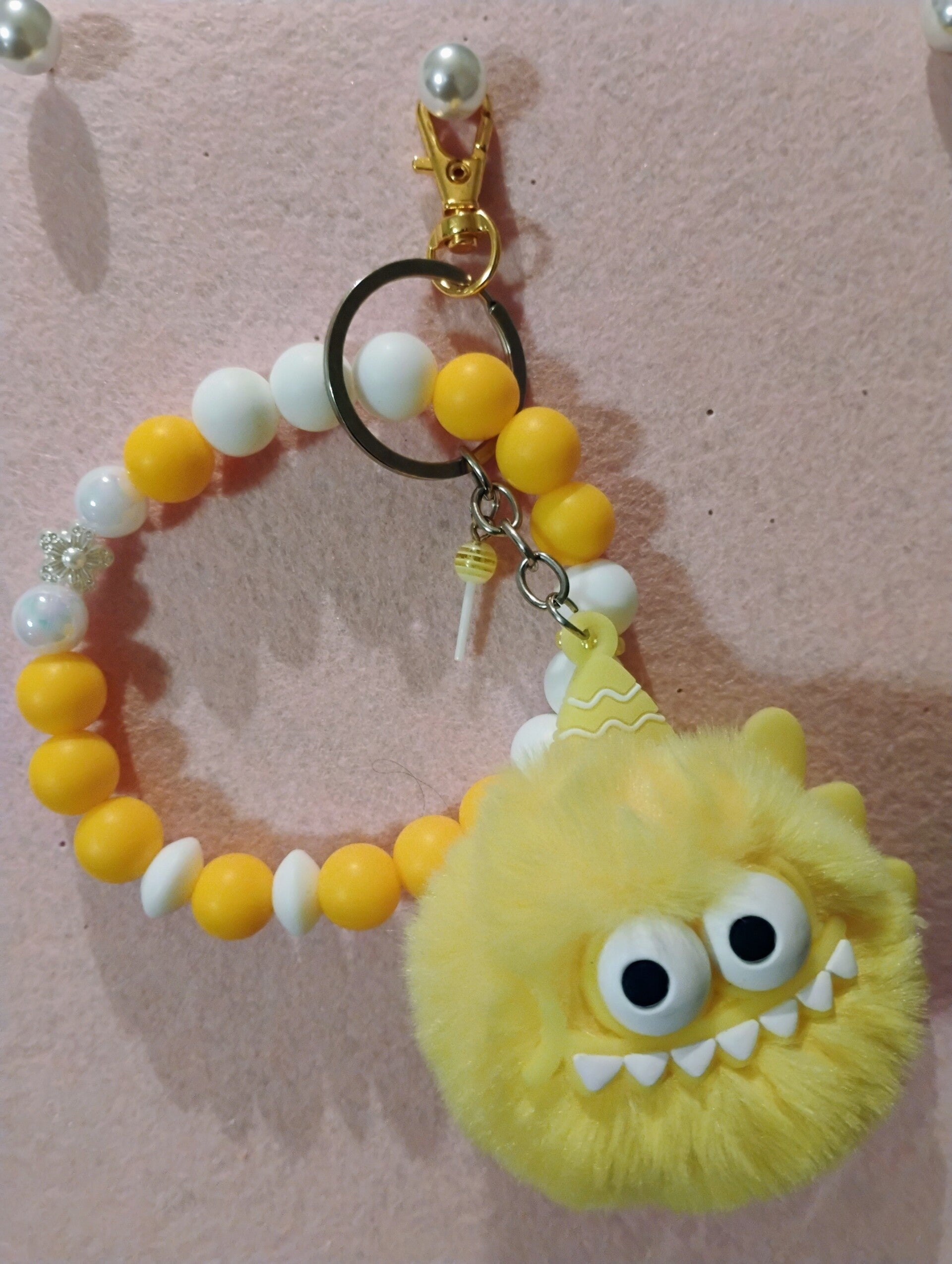 Kawaii mellow yellow monster