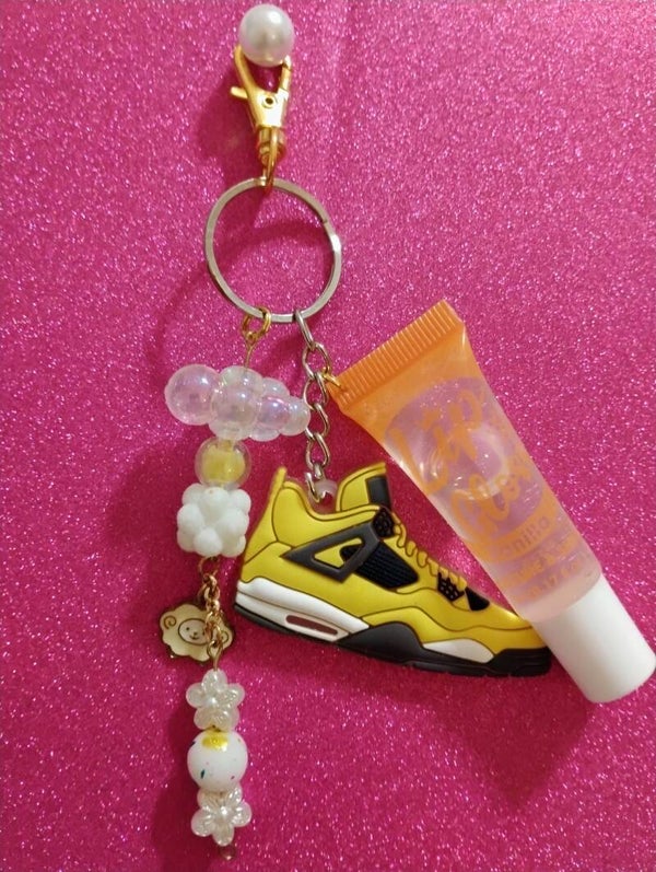 Sneakerhead 💛 🖤