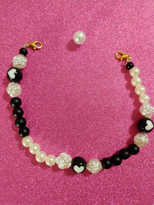 QT Neckline