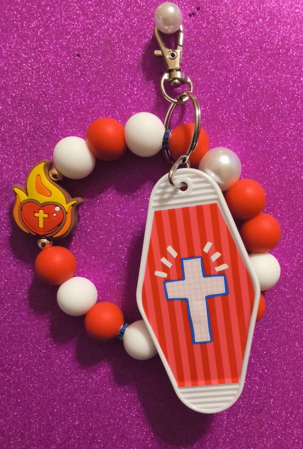 QT PRAISE KEYCHAIN