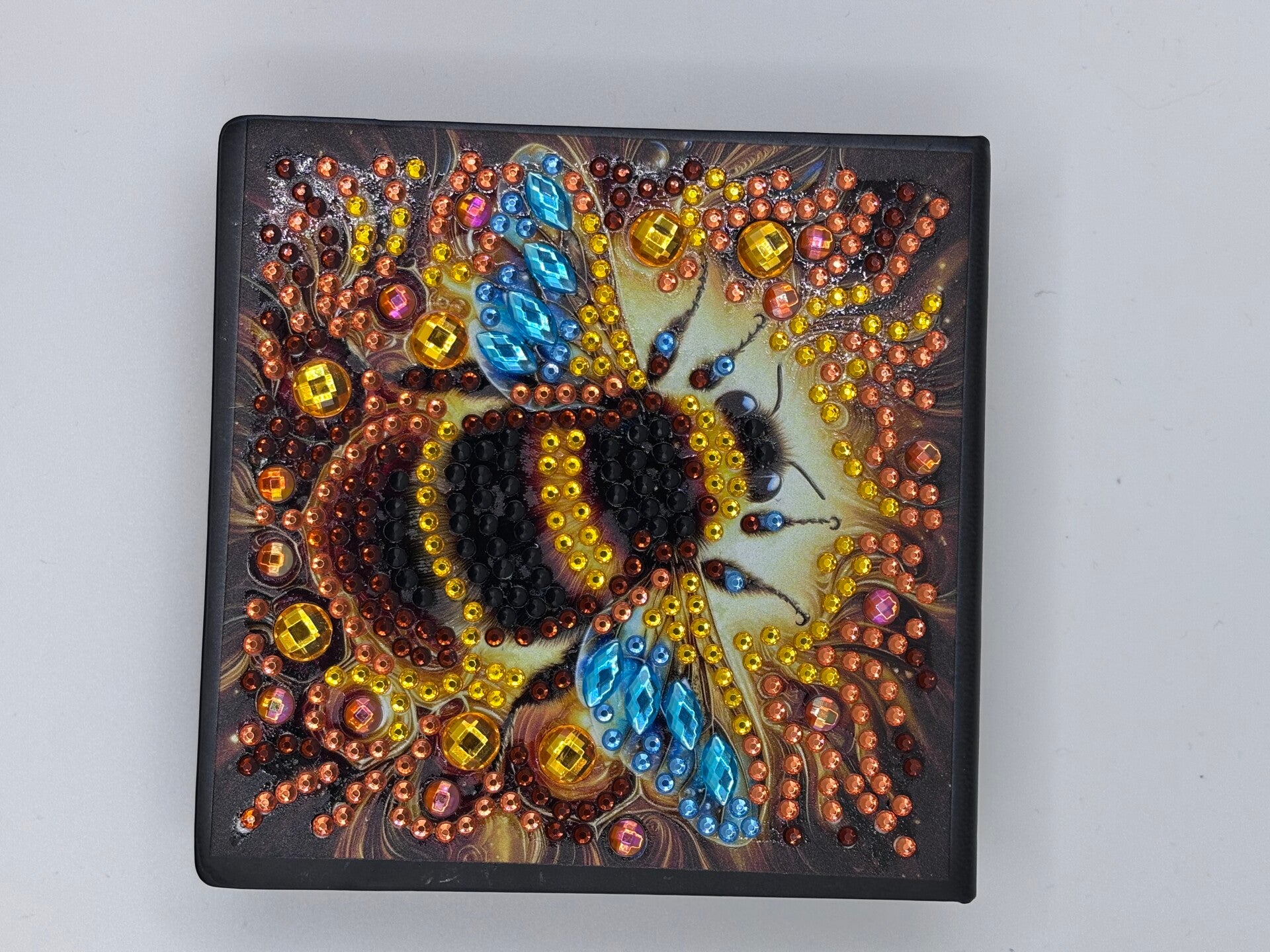 Boîte de papier à note abeille