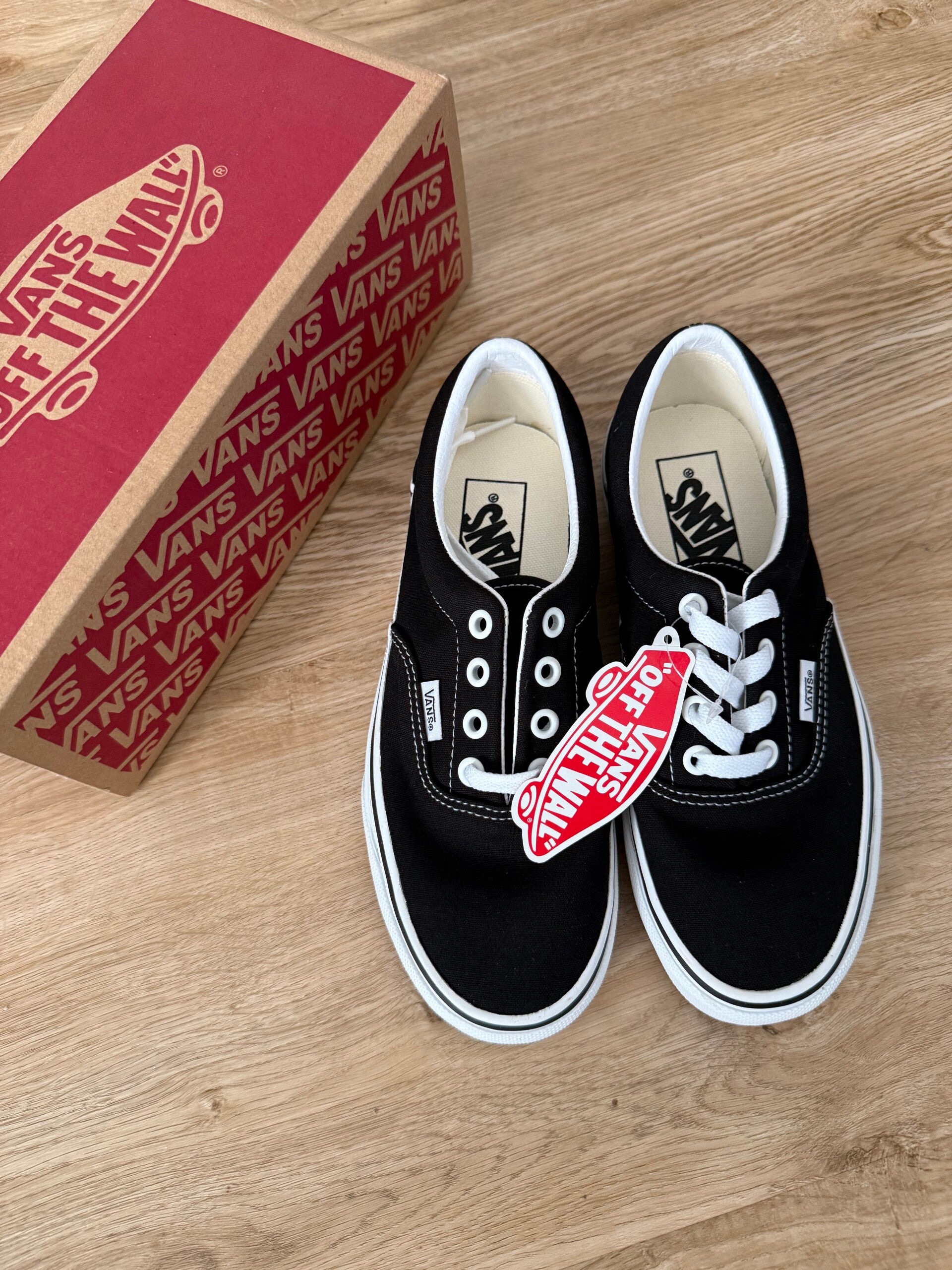 Vans schwarz weiß Gr 35