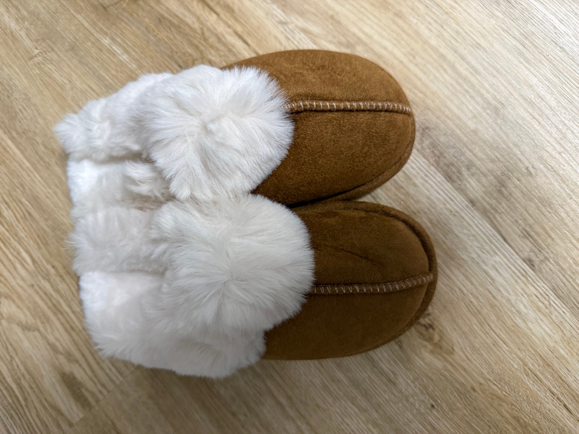 Hausschuhe in Plüsch 36-37