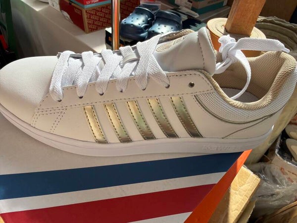 💕K-Swiss Turnschuhe Gr 42 NEU