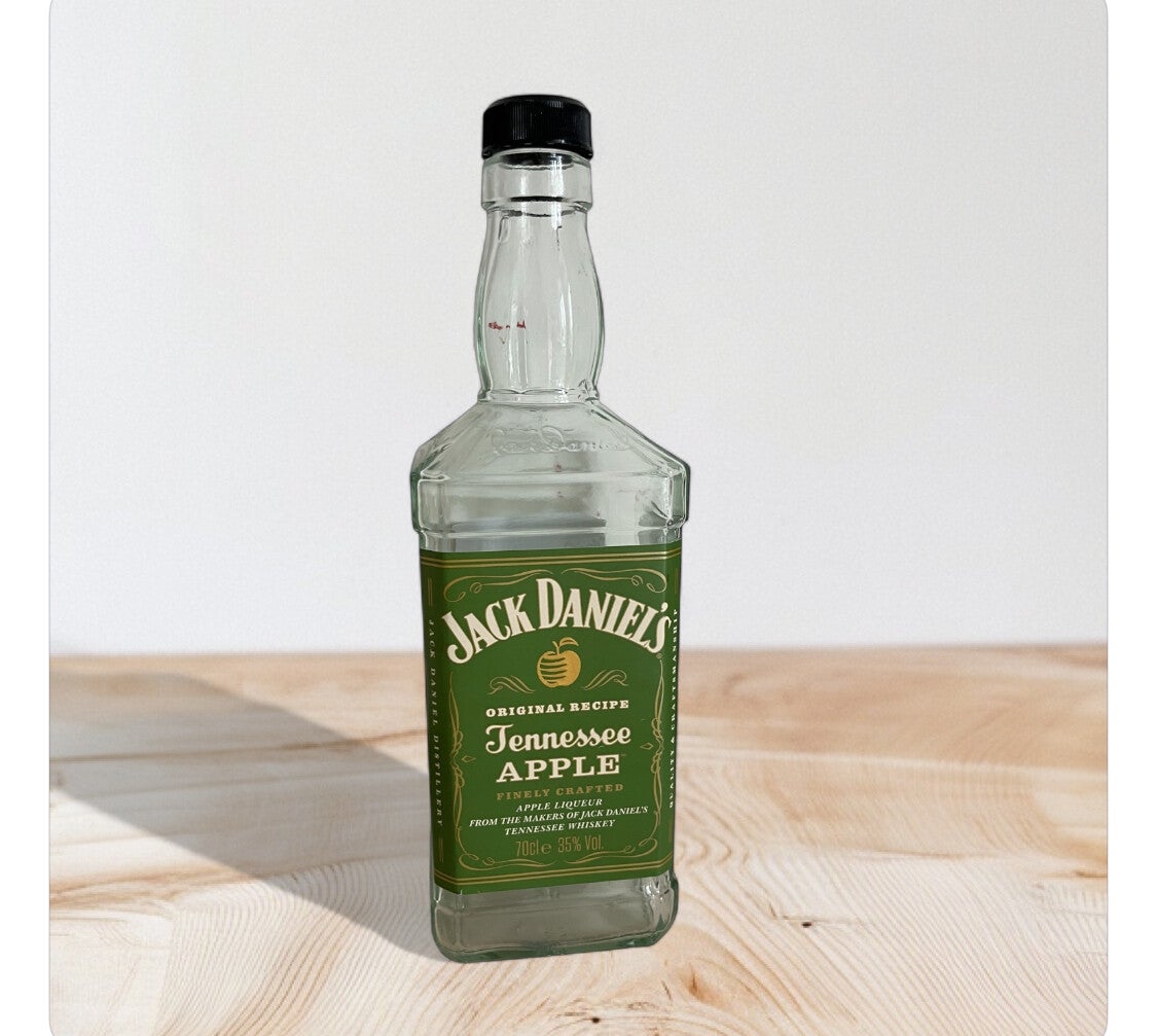 JACK DANIEL'S " APPLE"