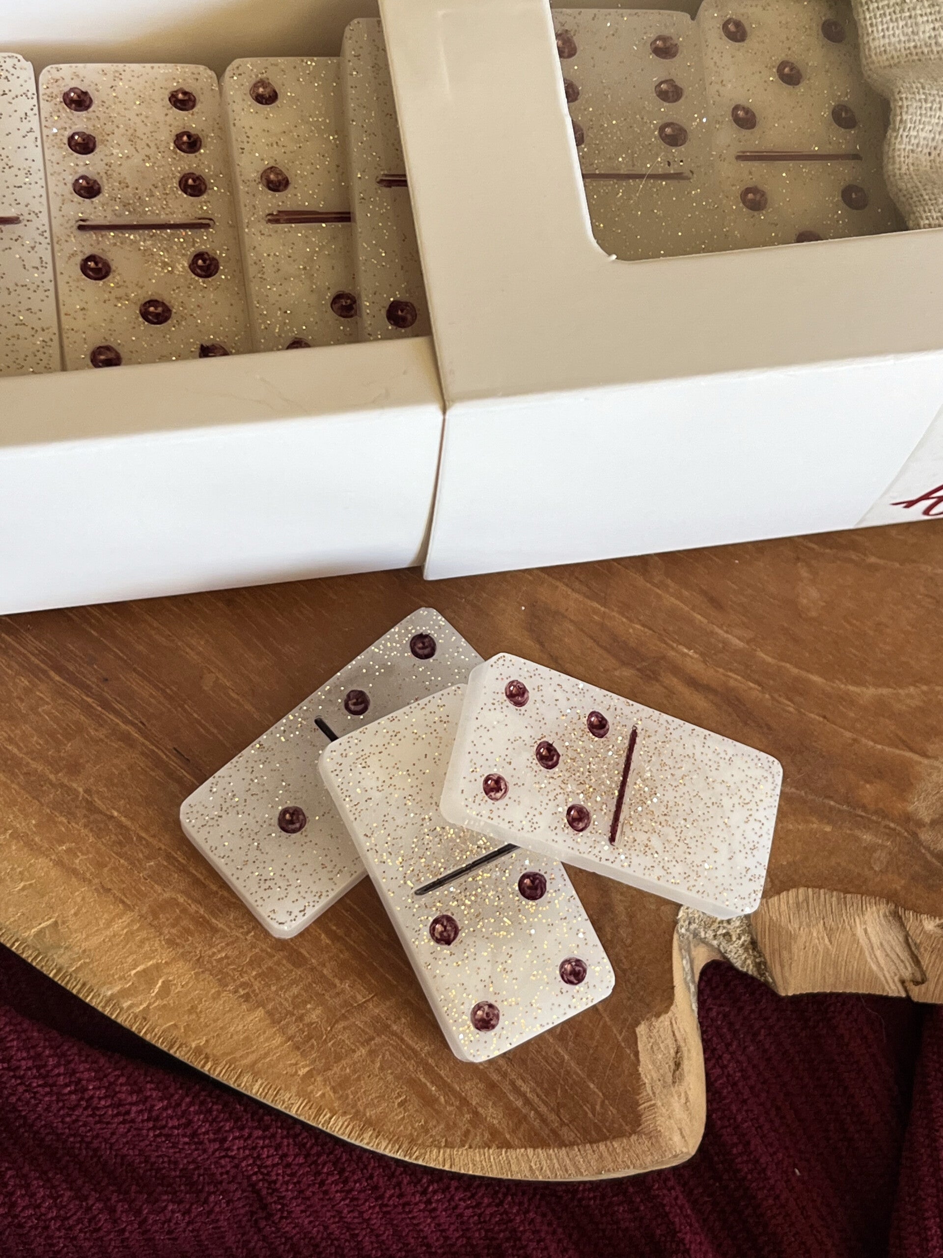 Jeu de dominos en résine