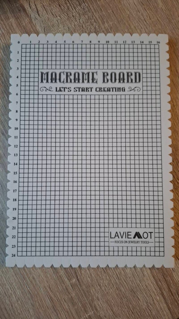 Plaque en mousse pour macramé