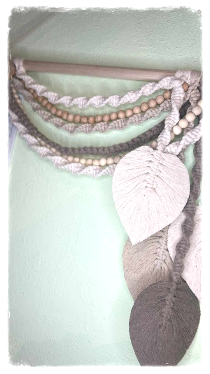 Foglia – Composition murale bohème en macramé