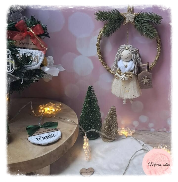 L'ange douceur de Noël et luge