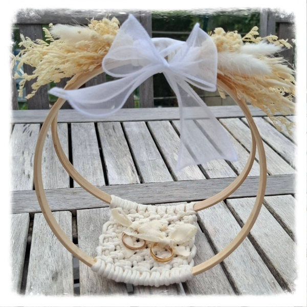 💍 Panier à alliances bohème en macramé - Location