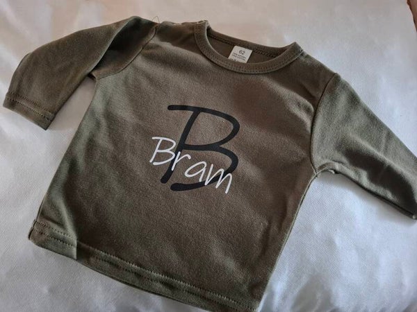 SHIRTJE | MET NAAM EN LETTER