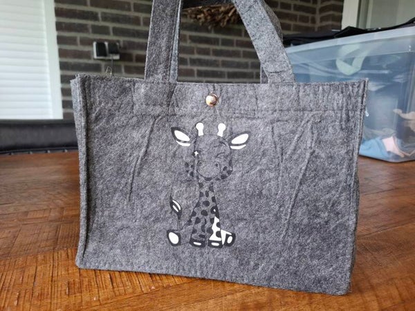 SALE mini vilten shopper giraffe