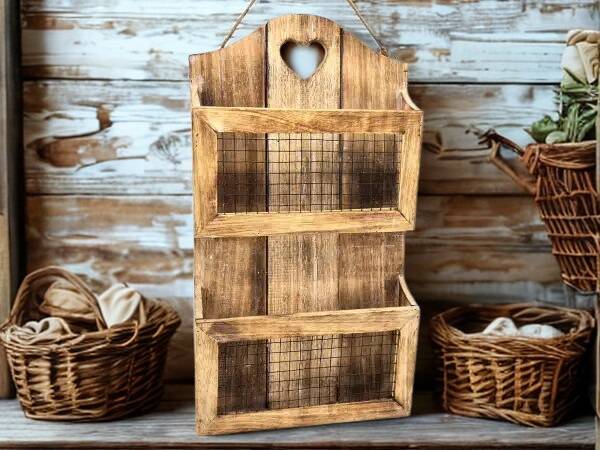 Houten kranten/post bak