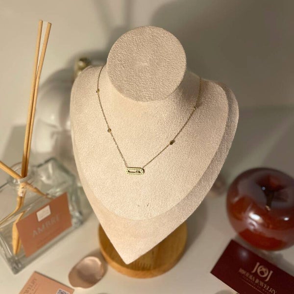 Collier Sabrin