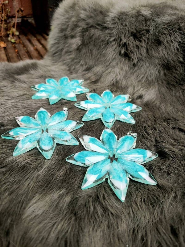 Kersthanger Turquoise & White