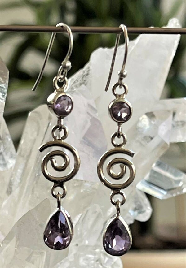 Amethist oorbellen facet geslepen lang