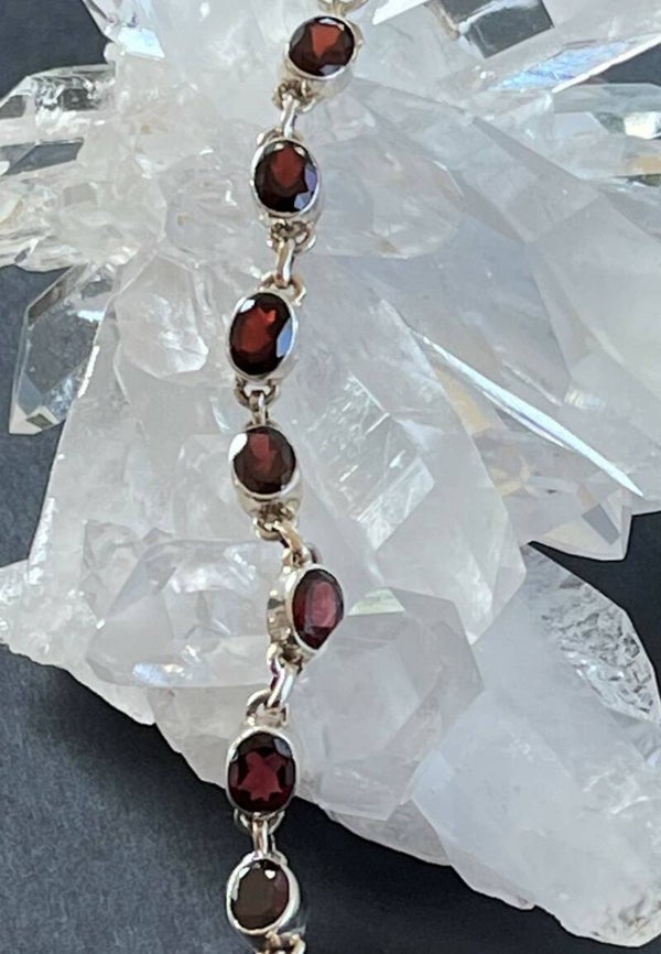 Granaat armband facet geslepen ovaal