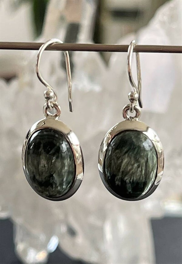 Serafiniet oorbellen cabochon ovaal