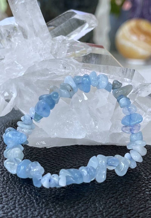 Aquamarijn armband met split kralen en elastiek 1cm