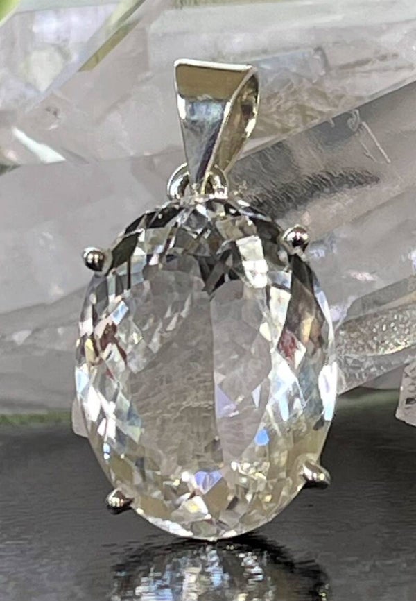 Bergkristal hanger facet geslepen ovaal medium