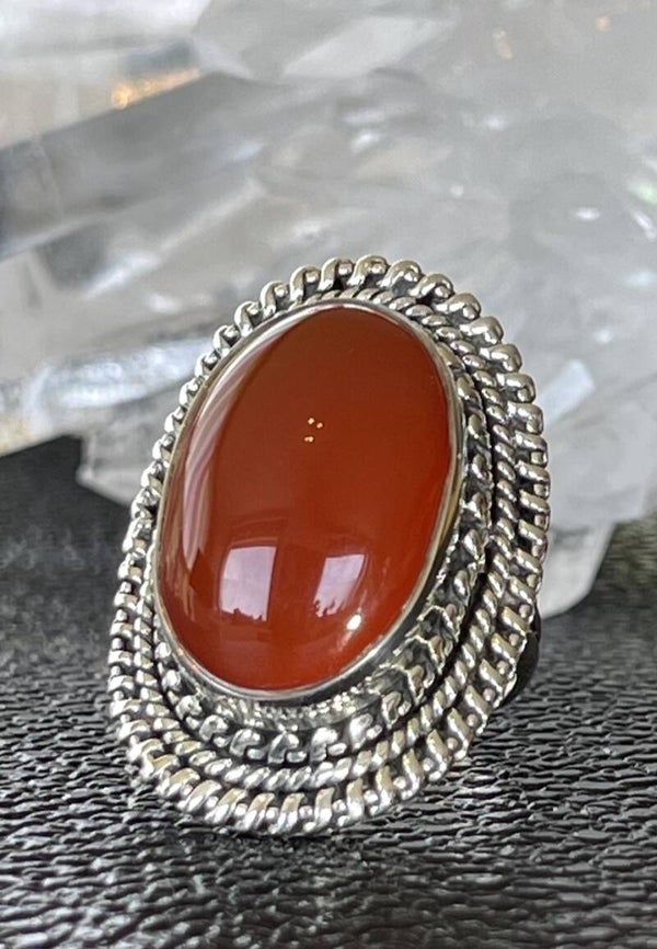 Carneool ring cabochon ovaal, maat 18
