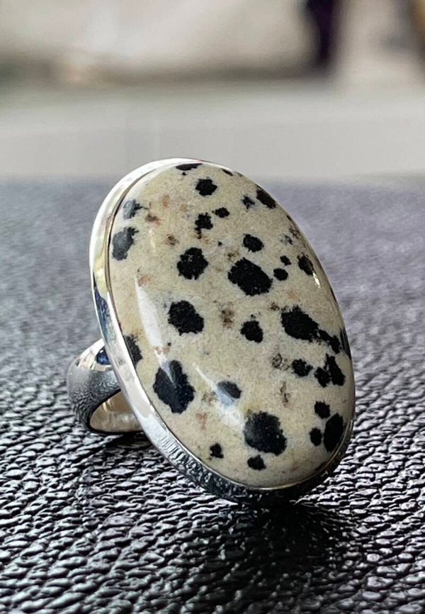 Dalmatiër Jaspis ring cabochon ovaal, maat 17,5