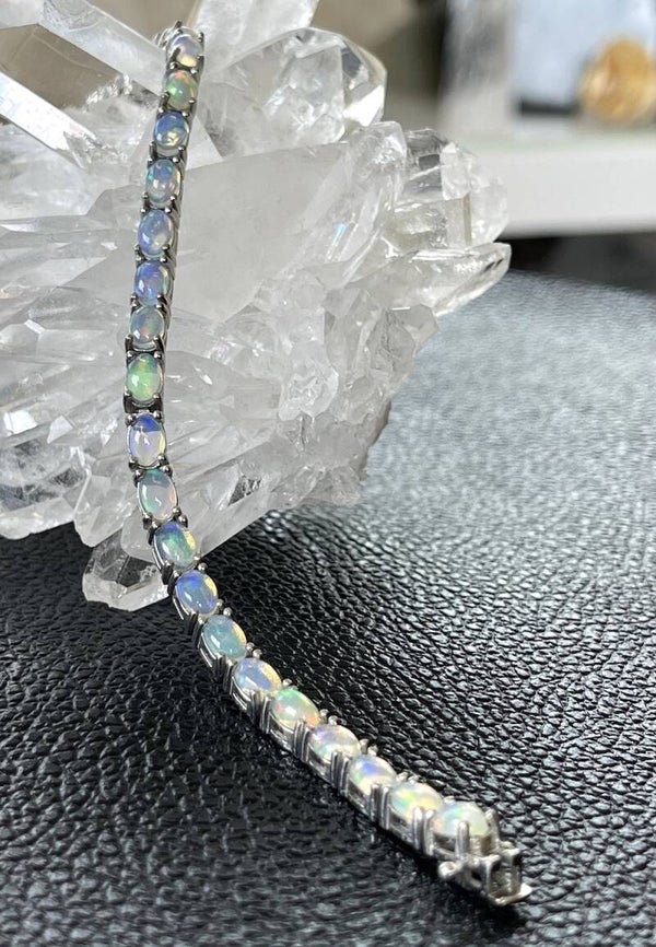 Opaal uit Ethiopië armband cabochon ovaal
