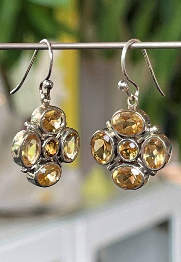 Gouden Topaas oorbellen facet geslepen ovaal