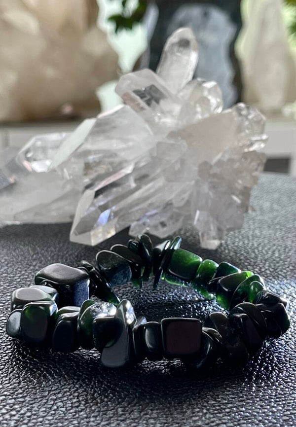 Groene Jade armband met grote split kralen en elastiek, uit Groenland 1,8cm