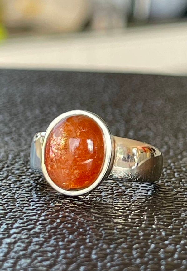 Zonnesteen ring cabochon ovaal, maat 19