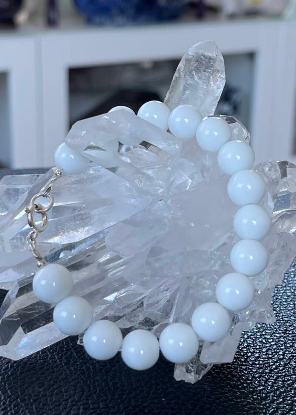 Witte Jade armband met ronde cabochon kralen 1,01cm