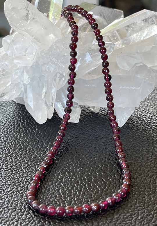 Granaat ketting cabochon rond