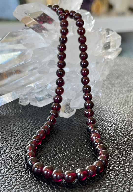 Granaat ketting cabochon rond
