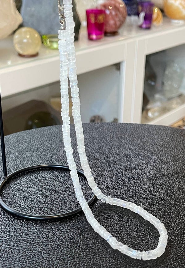 Regenboog Maansteen ketting cabochon