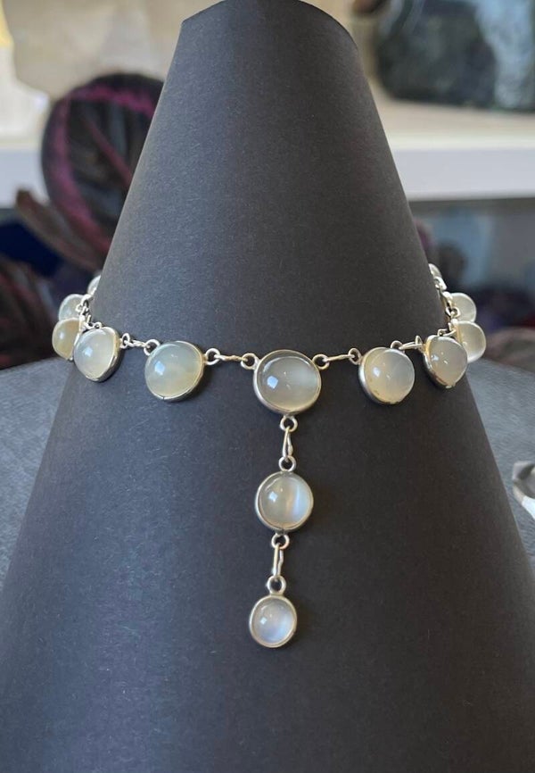 Zilveren ketting met Maansteen