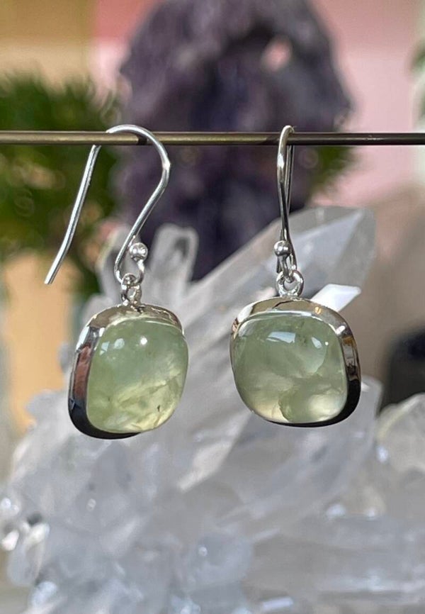 Prehniet oorbellen cabochon rechthoek