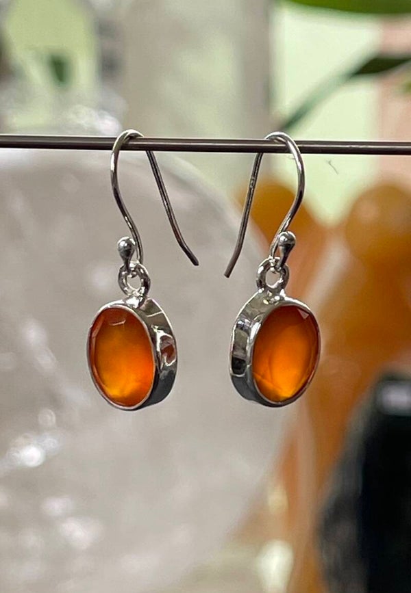 Carneool oorbellen facet geslepen ovaal