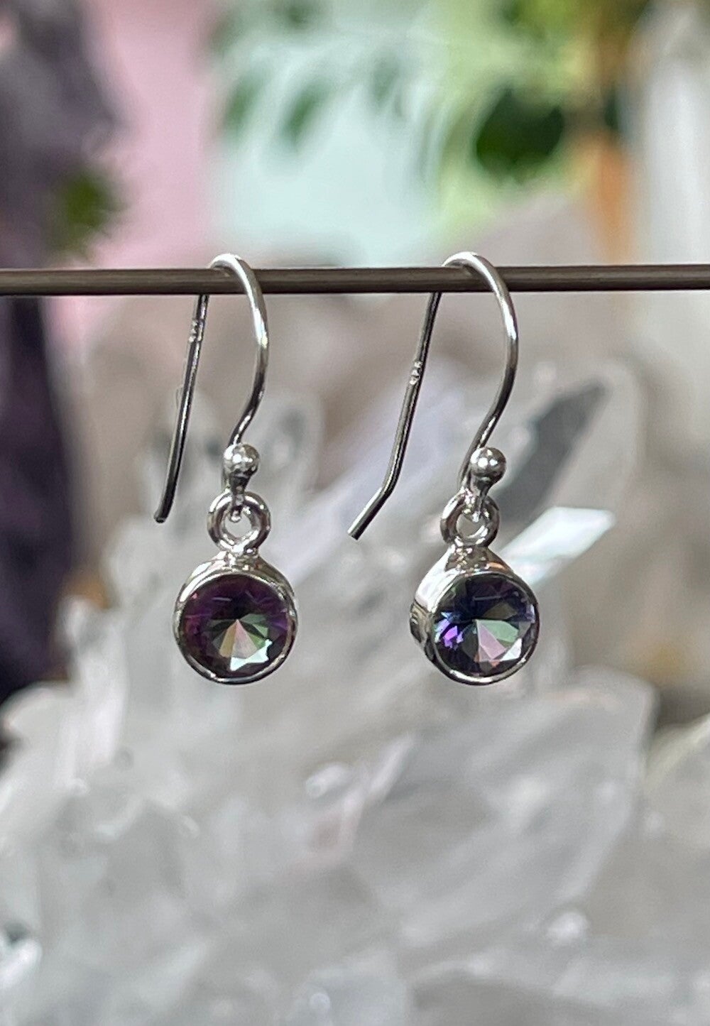 Mystic Topaas oorbellen facet geslepen rond vorm, klein