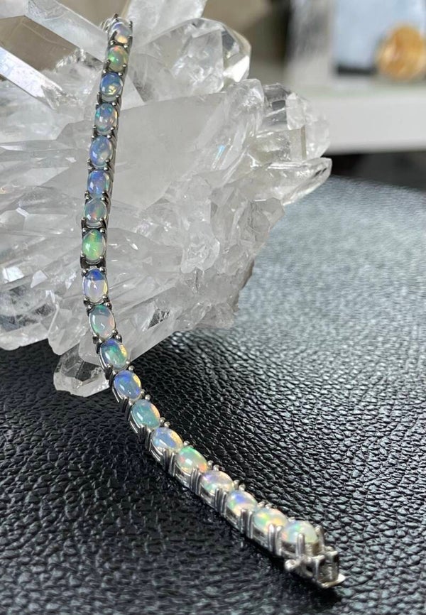 Opaal uit Ethiopië armband cabochon ovaal